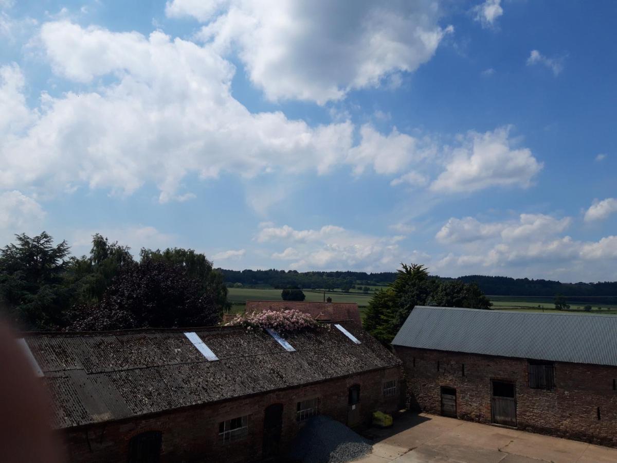 Upper Eyton Farmhouse B&B Alberbury Екстериор снимка