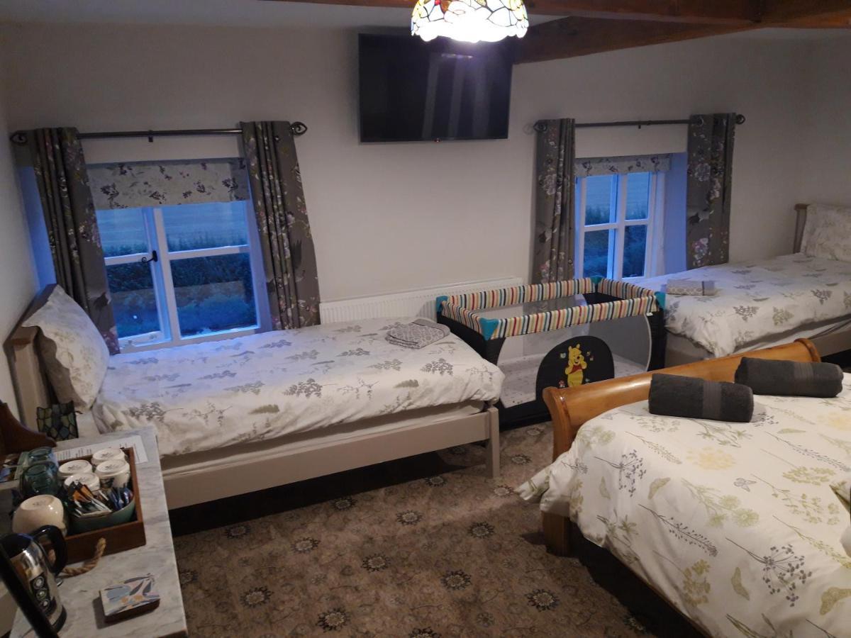 Upper Eyton Farmhouse B&B Alberbury Екстериор снимка
