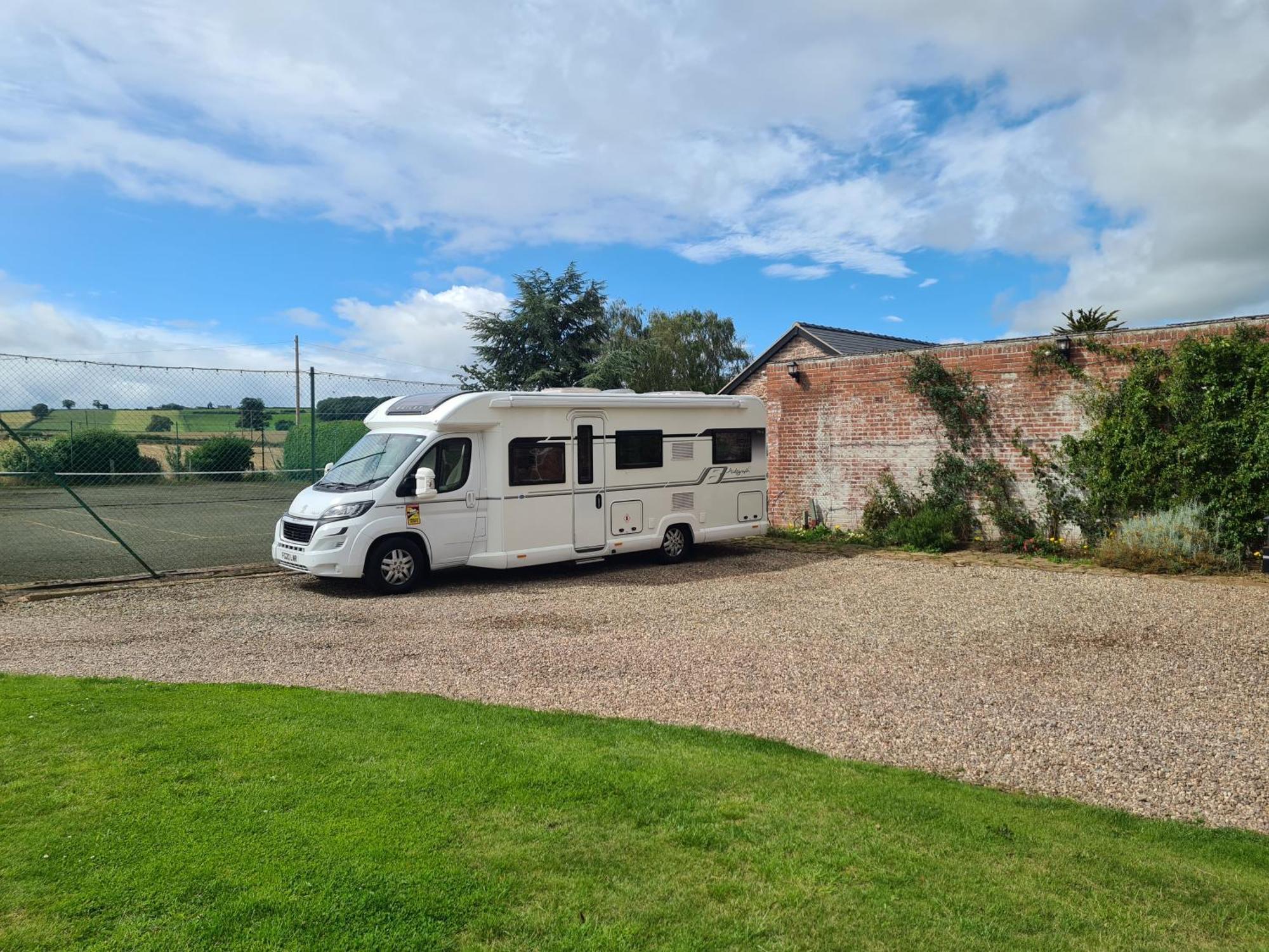 Upper Eyton Farmhouse B&B Alberbury Екстериор снимка
