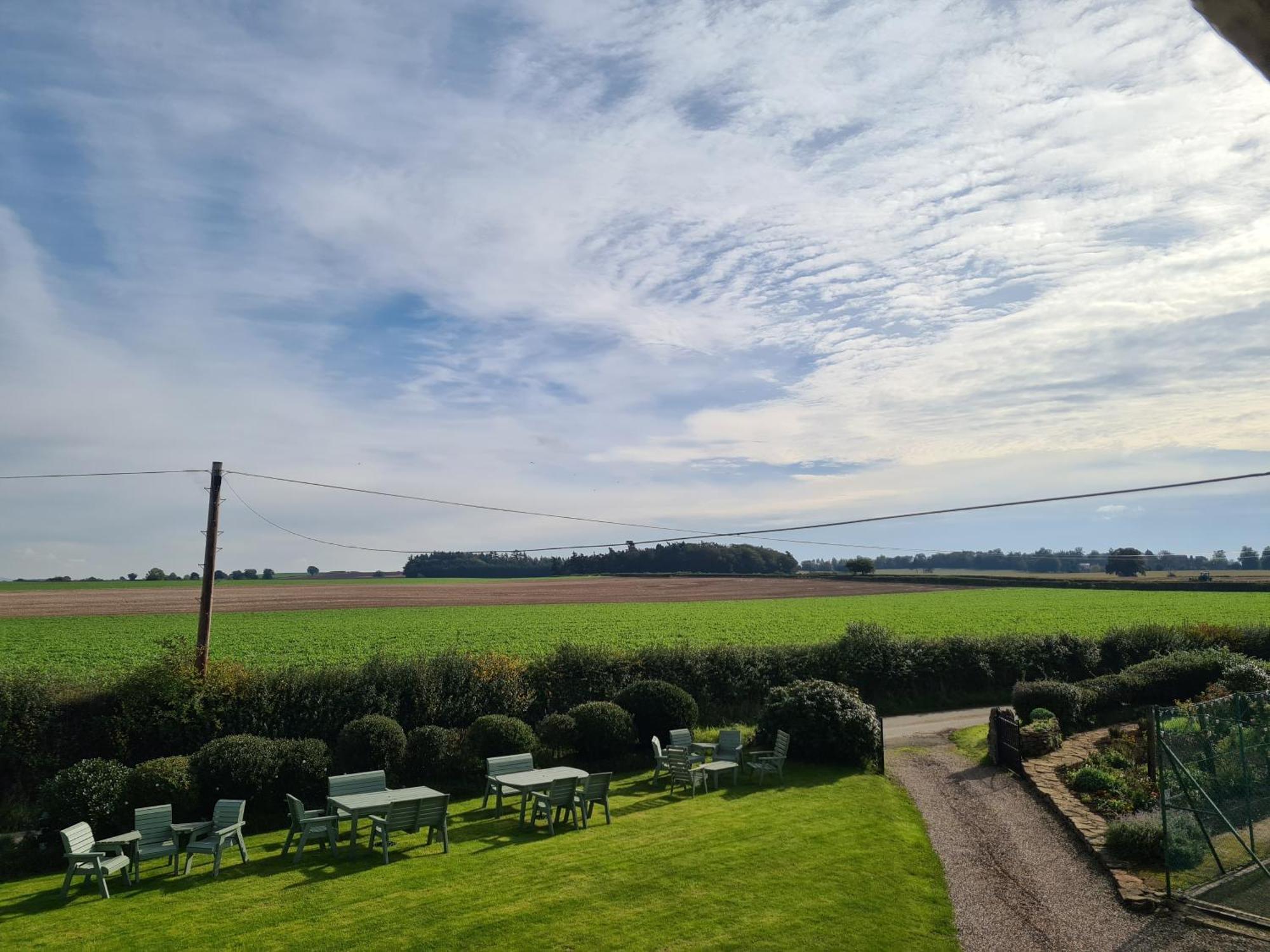 Upper Eyton Farmhouse B&B Alberbury Екстериор снимка